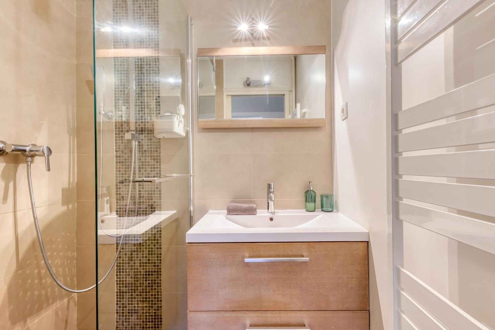 Grand Appartement Spacieux - Proche Paris 塞夫尔 外观 照片
