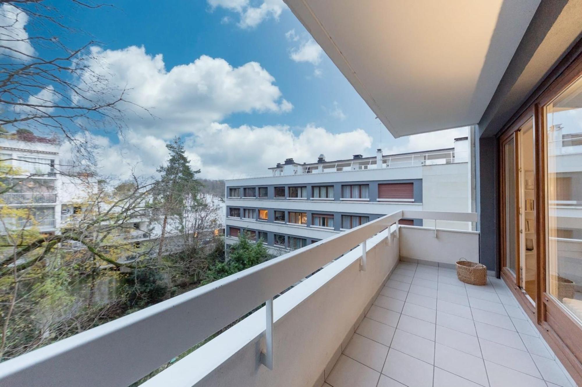 Grand Appartement Spacieux - Proche Paris 塞夫尔 外观 照片
